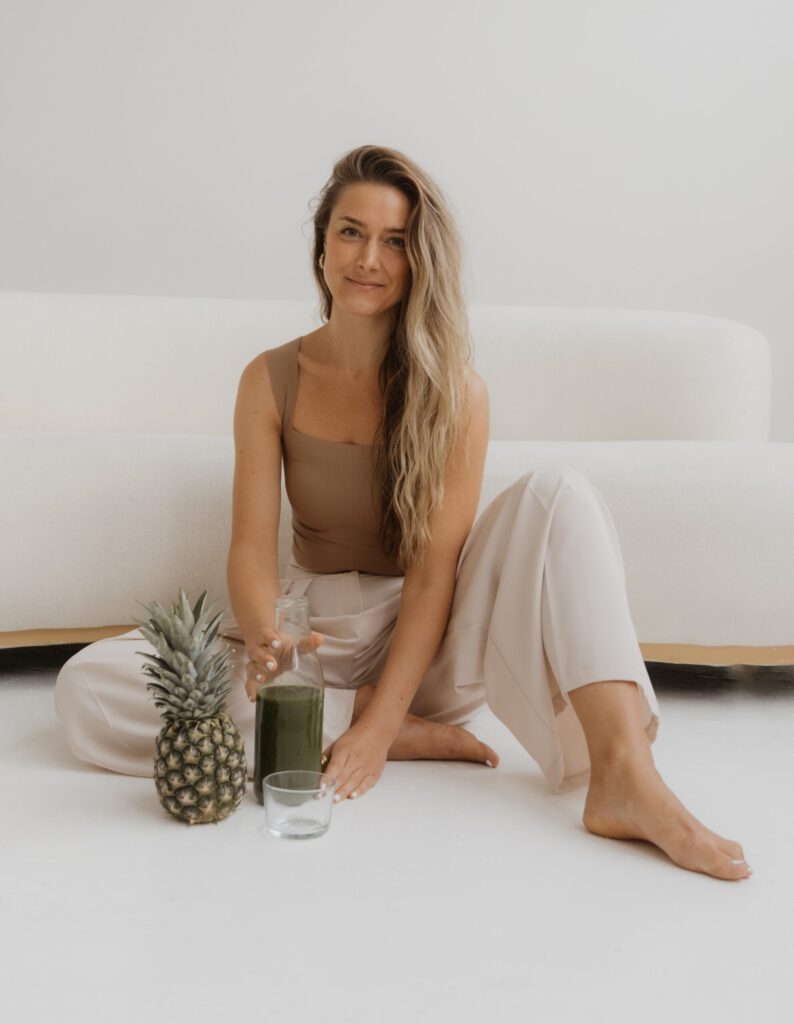 Bridget Barth Holistic Facial Treatment - Ganzheitliche Gesichtsmassage - WandelPur Retreat host 2026 Tobias Steinhaeuser