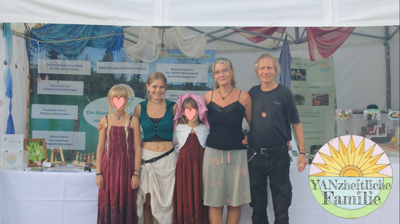 Yanzheitliche Familie - WandelPur Festival - Allumfassende Aufrichtung - Mutter Tocher Team - Ann & Yara Reichel